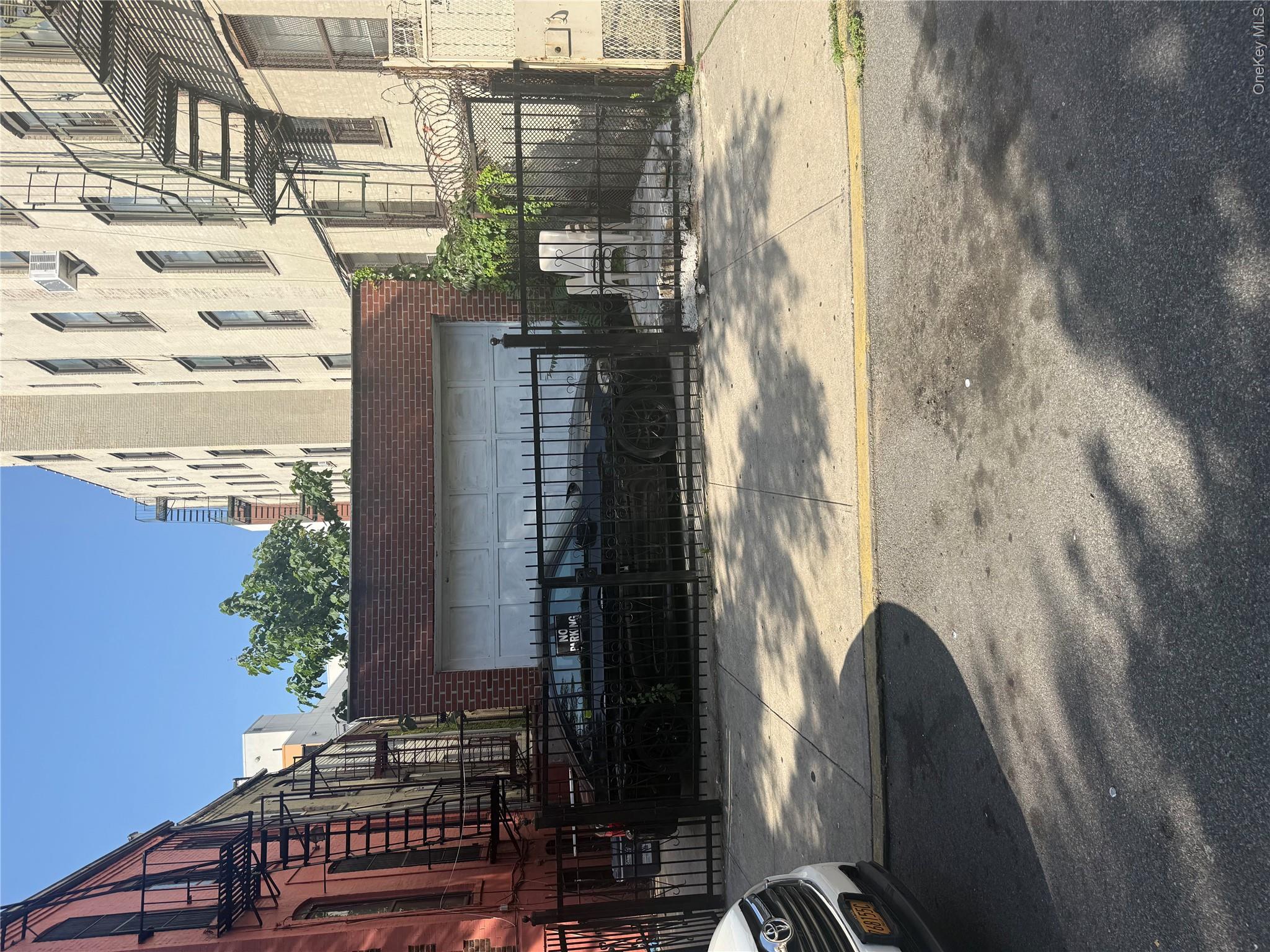 2186 Washington Avenue – For Sale photo 3