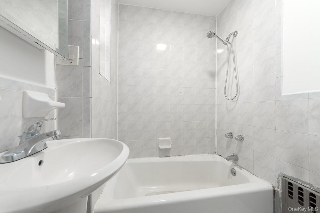 543 Miller Avenue – For Sale photo 6