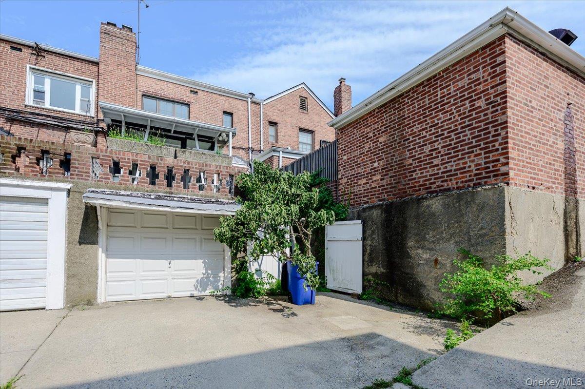 76-18 Utopia Parkway – For Sale photo 21