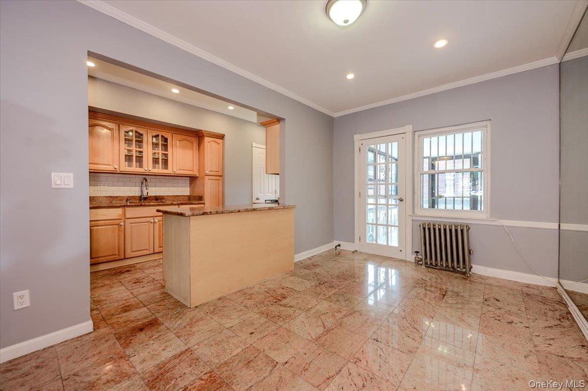 76-18 Utopia Parkway – For Sale photo 5