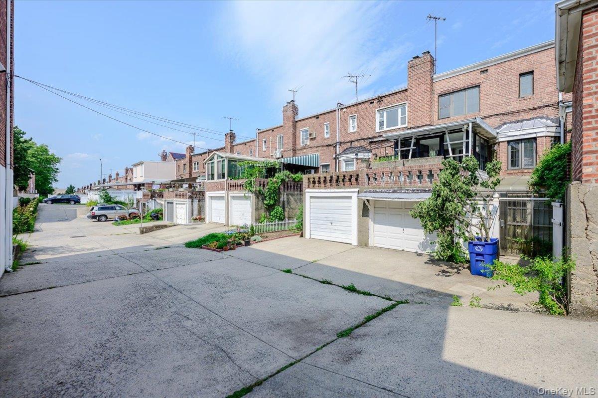 76-18 Utopia Parkway – For Sale photo 22