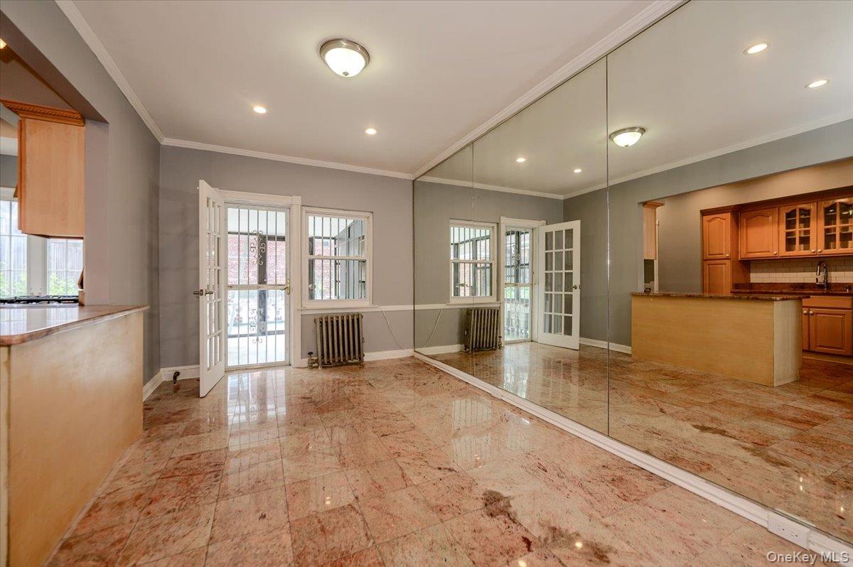 76-18 Utopia Parkway – For Sale photo 4