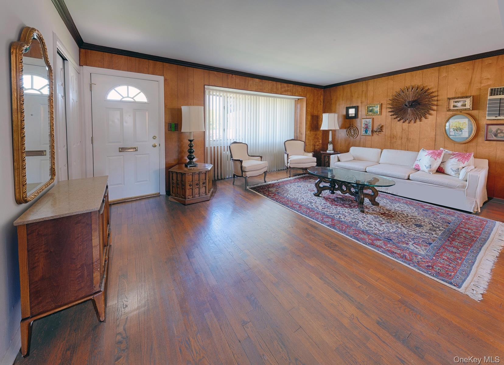 51 Eileen Avenue – For Sale photo 3