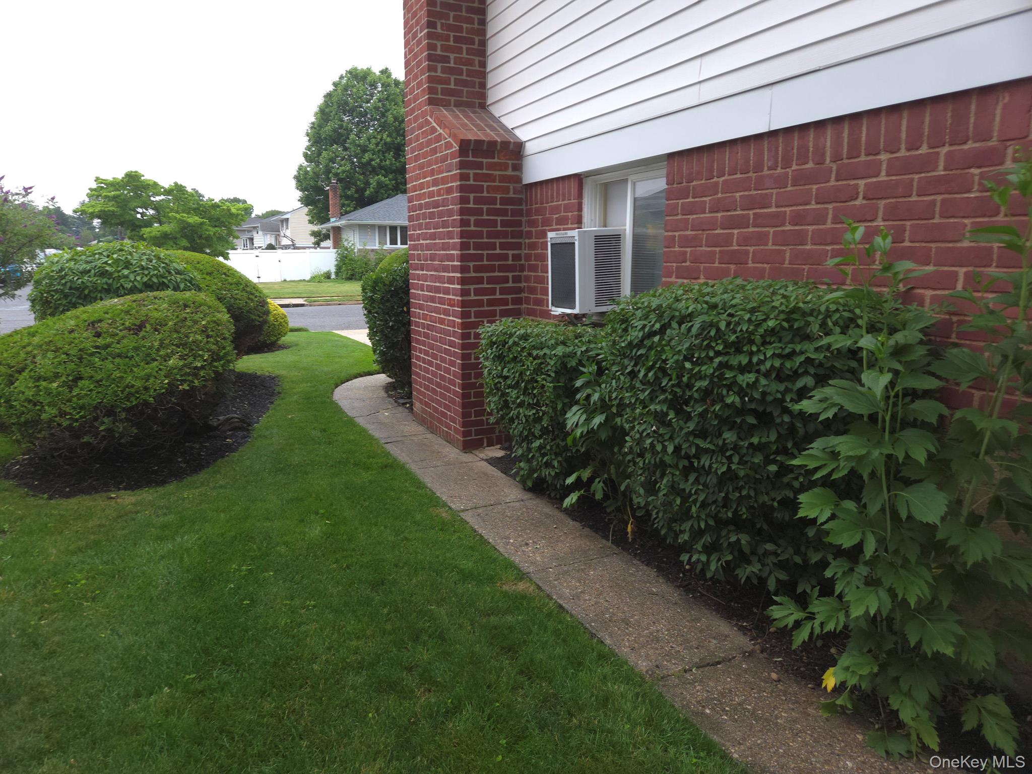 51 Eileen Avenue – For Sale photo 34