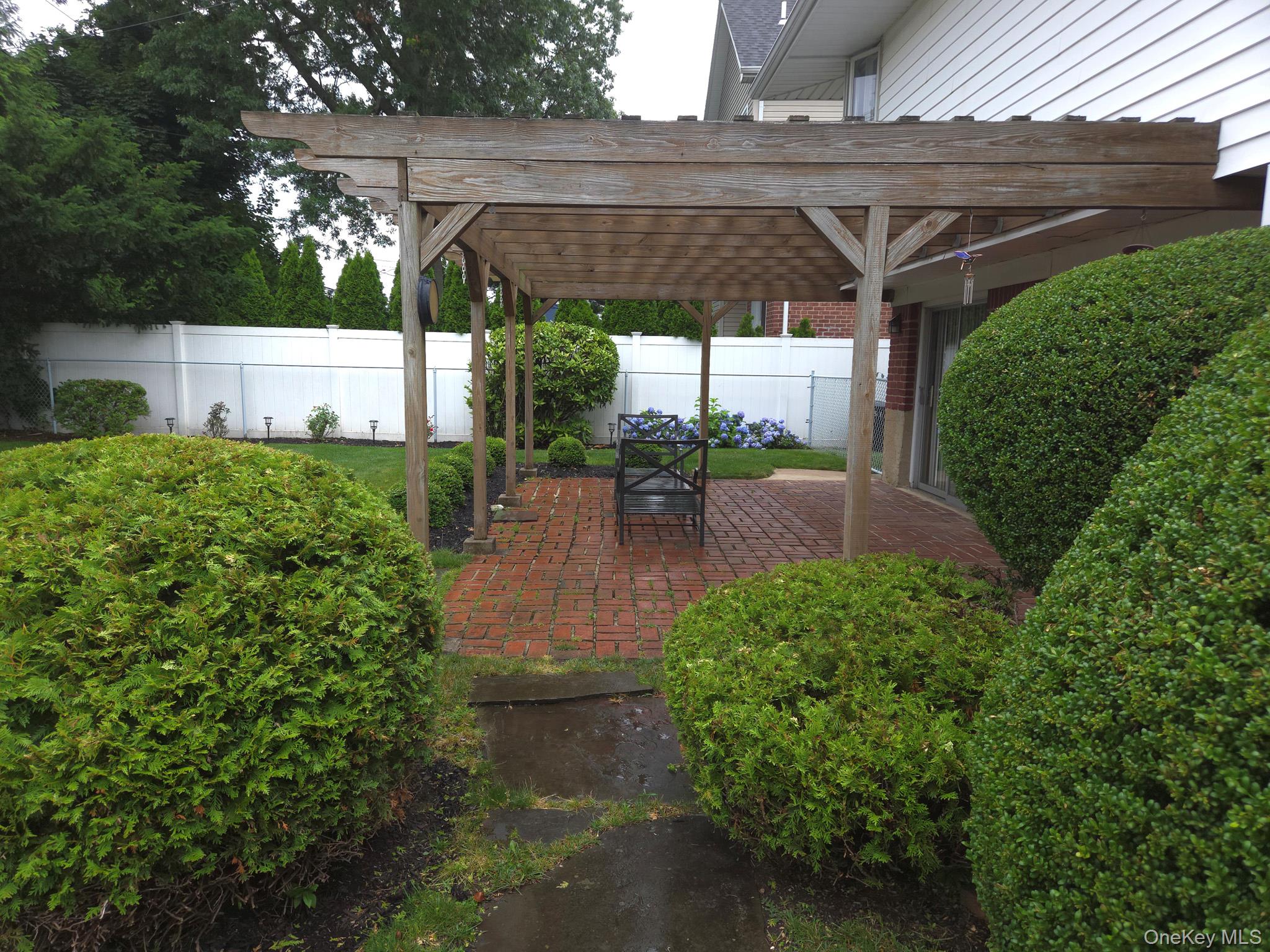 51 Eileen Avenue – For Sale photo 33