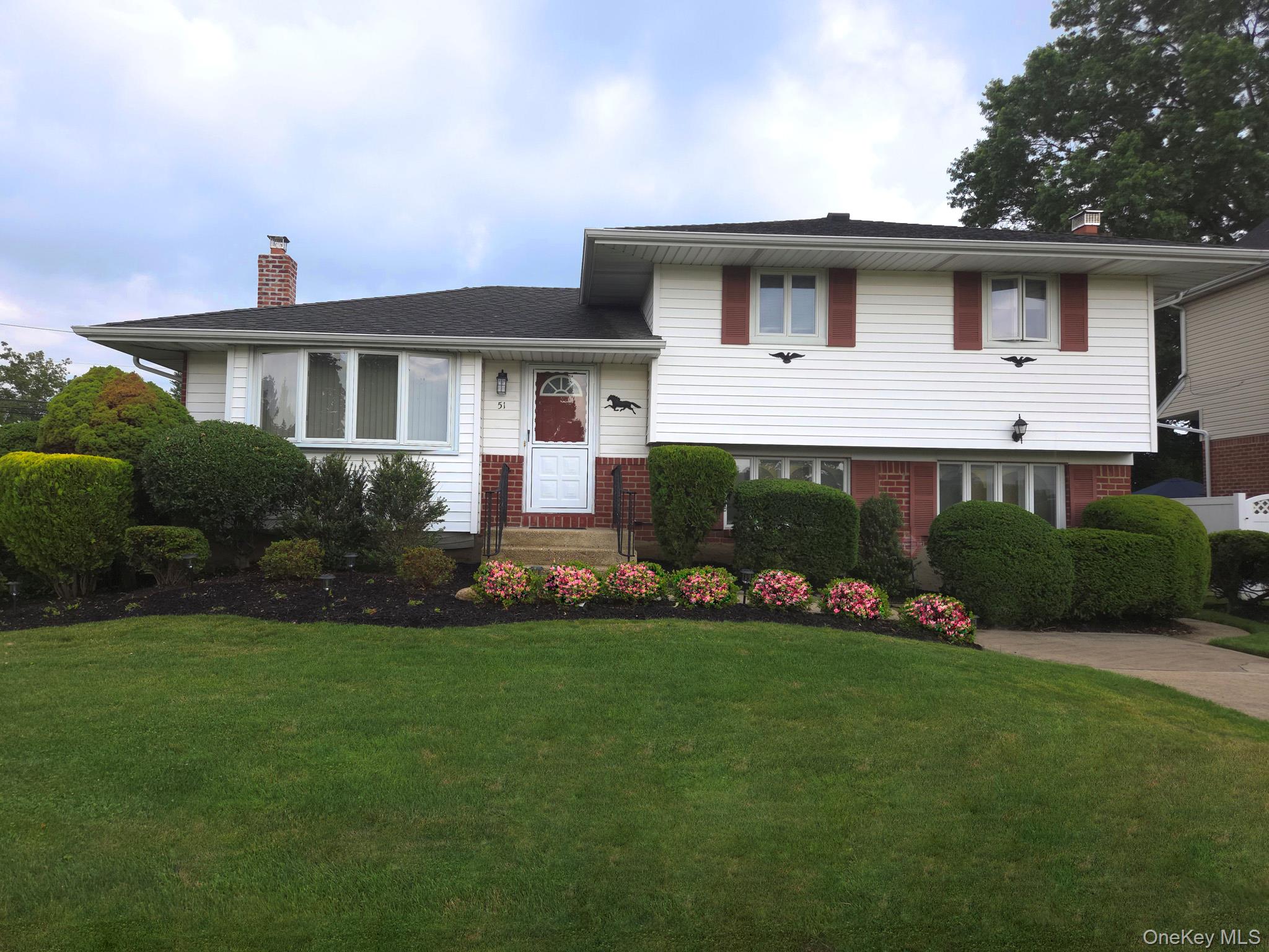 51 Eileen Avenue – For Sale photo 6