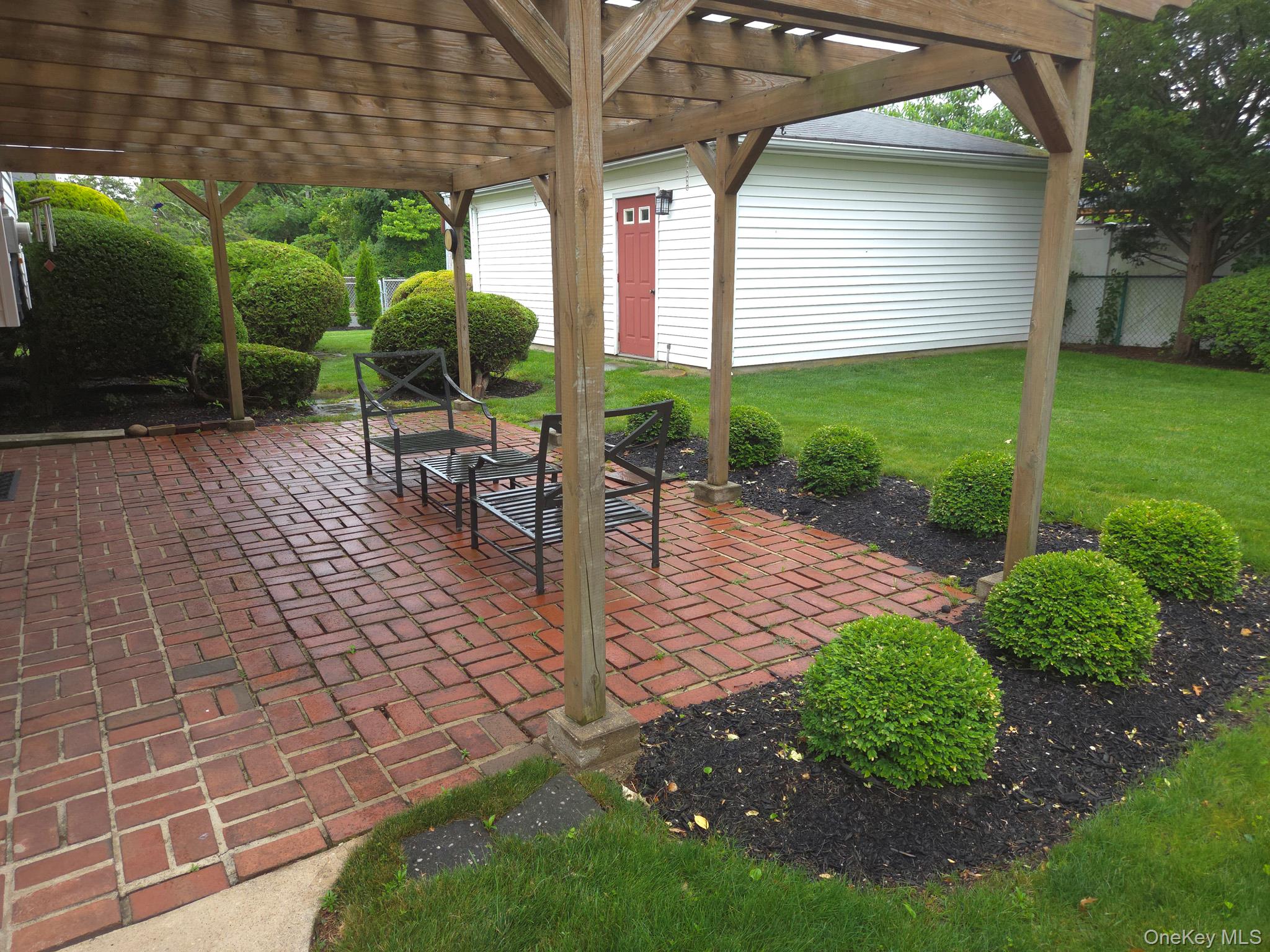 51 Eileen Avenue – For Sale photo 32