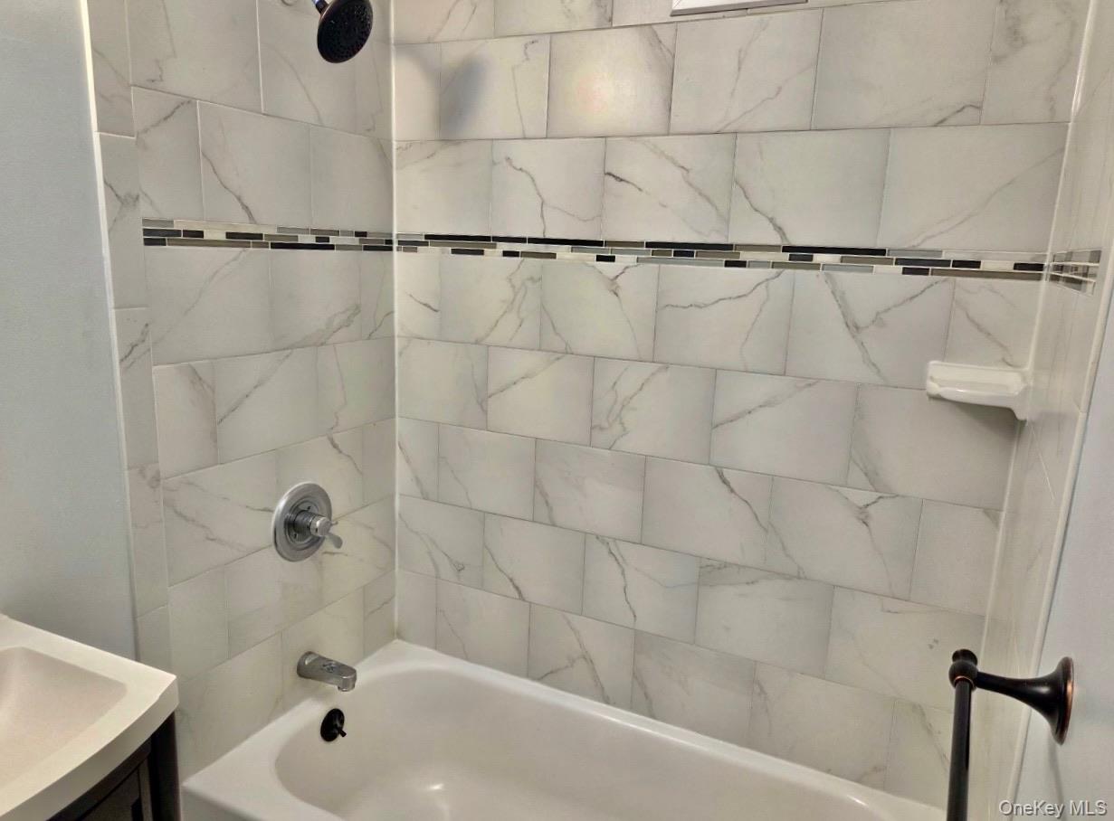 100 Lincoln Avenue, Unit 7B photo 11