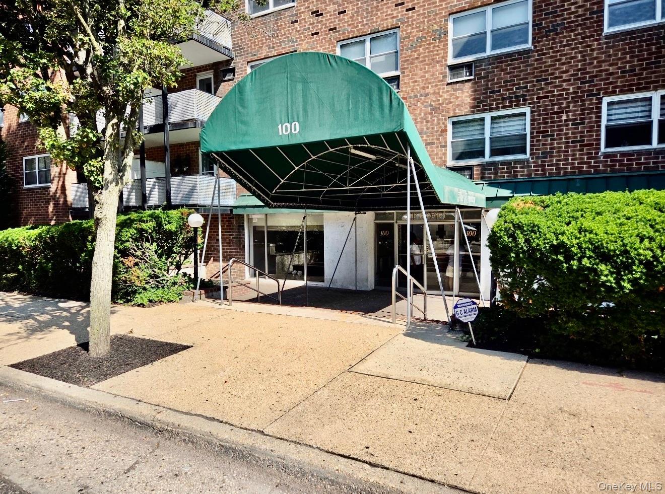 100 Lincoln Avenue, Unit 7B