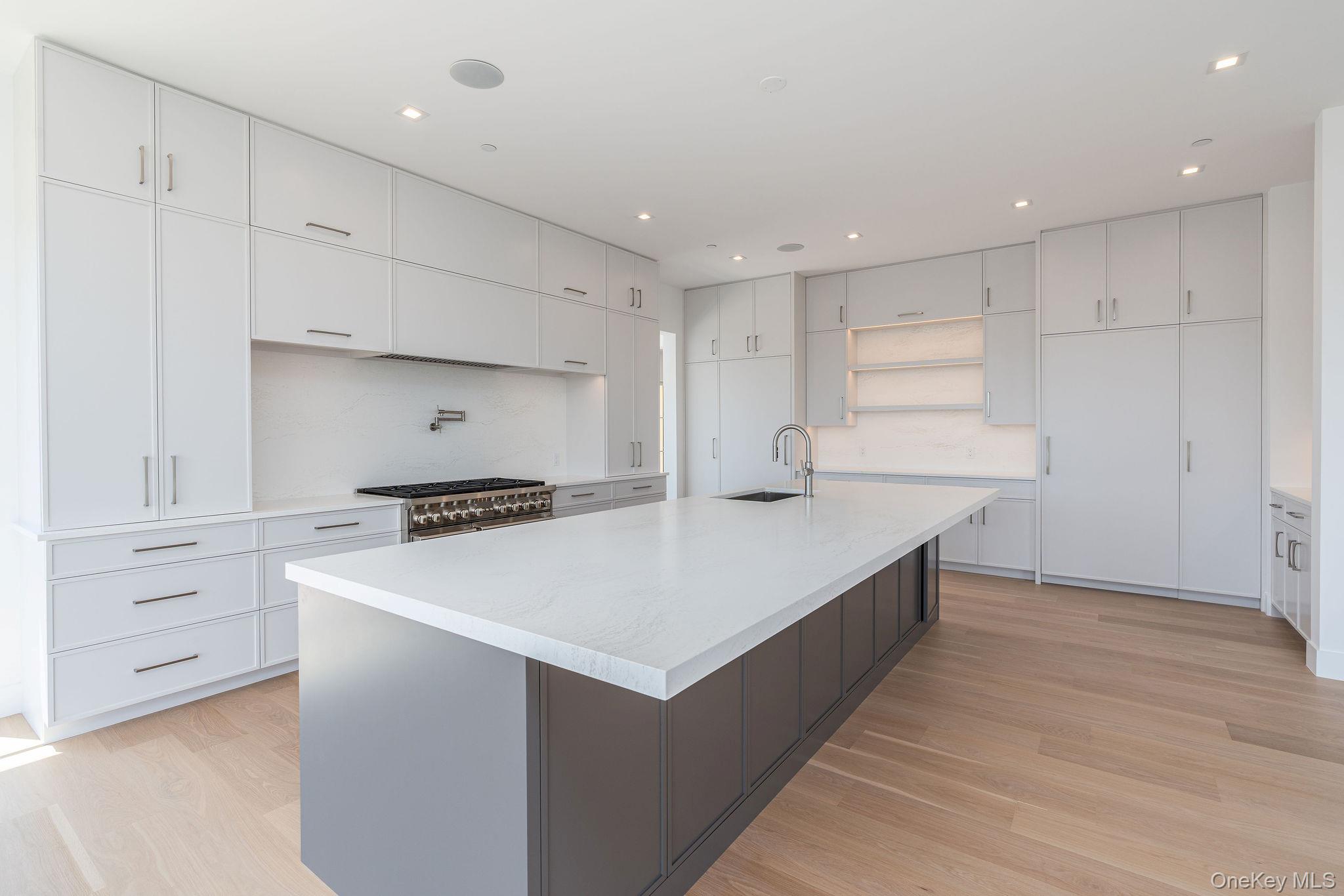 9 E Division Street – For Sale photo 15