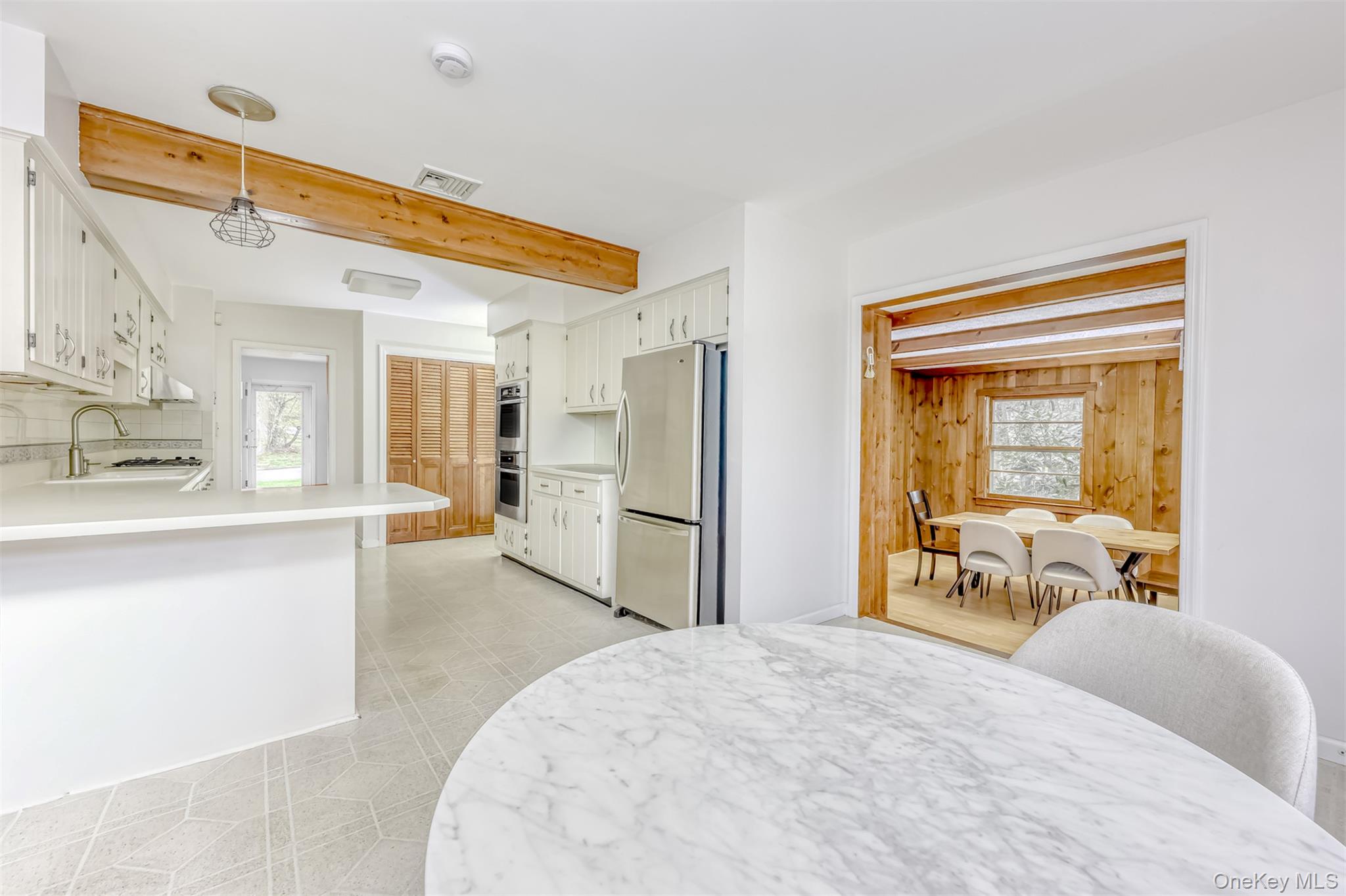 26 River Road – For Sale photo 13