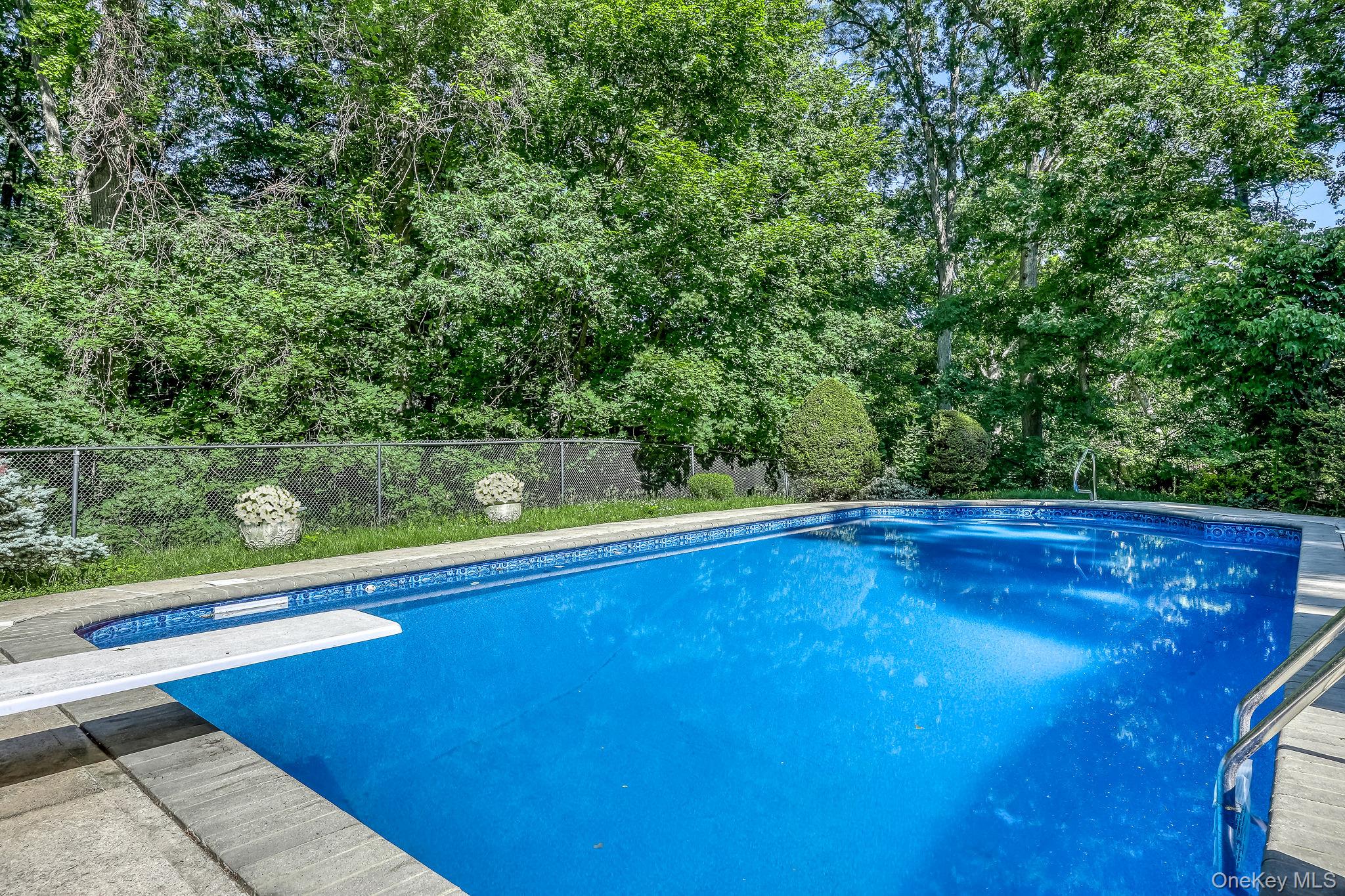 26 River Road – For Sale photo 6