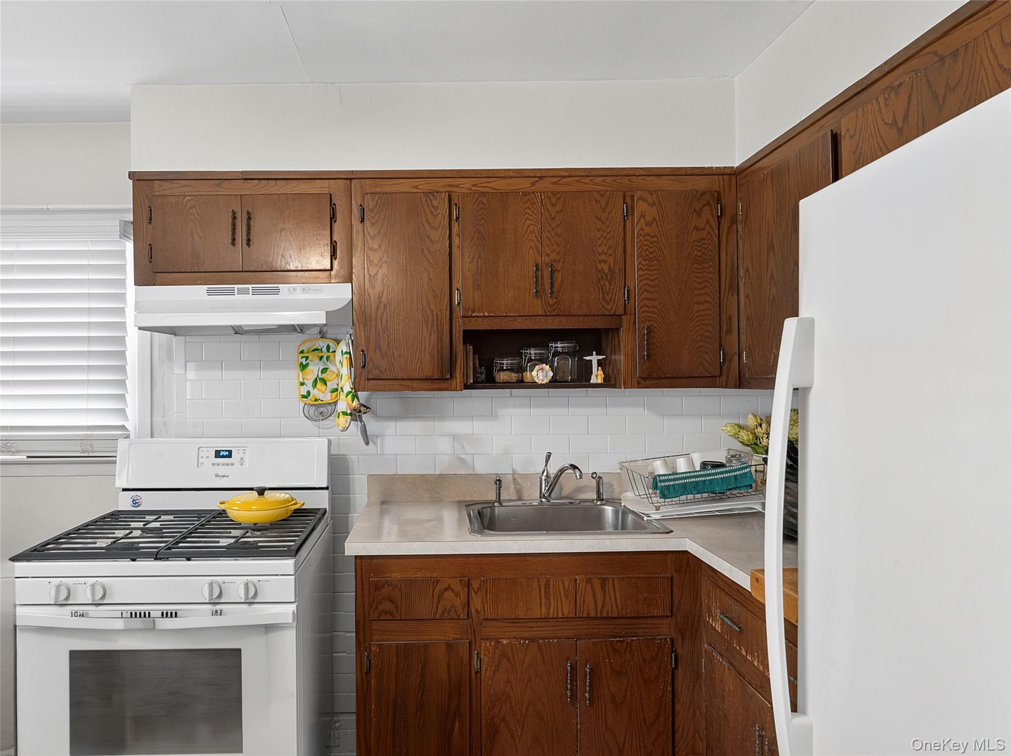 22 Curtis Lane – For Sale photo 34