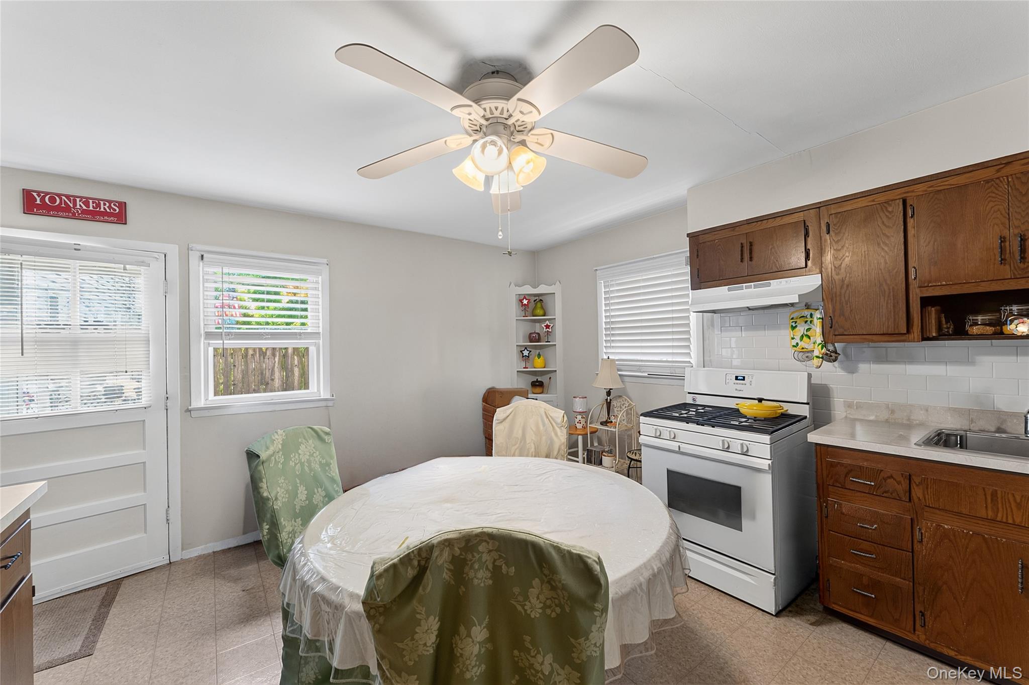 22 Curtis Lane – For Sale photo 31