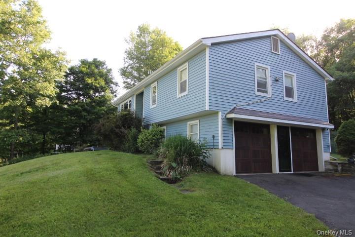 545 Stump Pond Road – For Sale photo 2