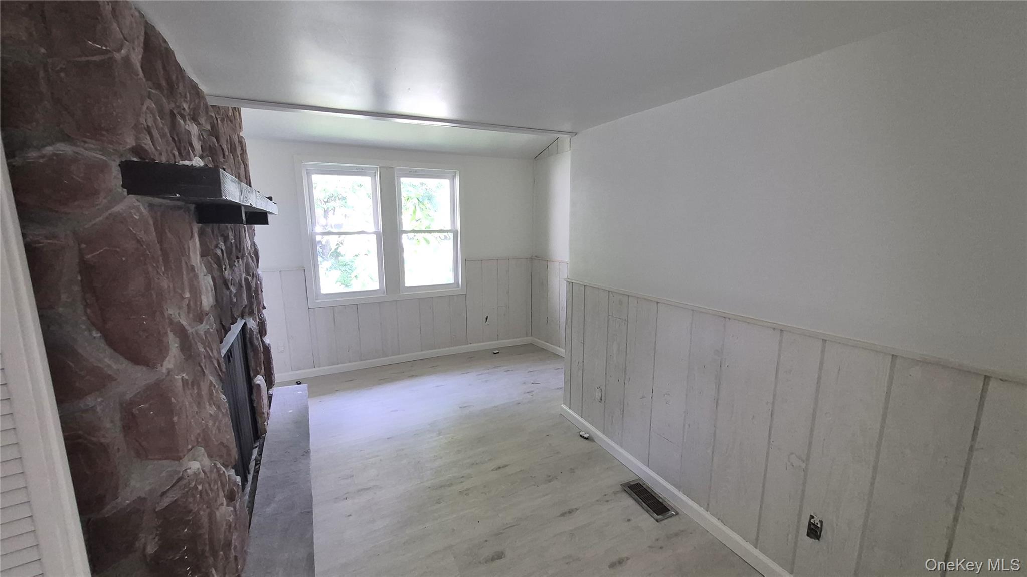 9 High Street – For Rent photo 9
