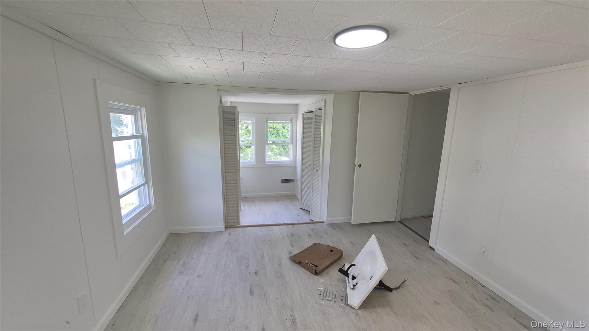 9 High Street – For Rent photo 13