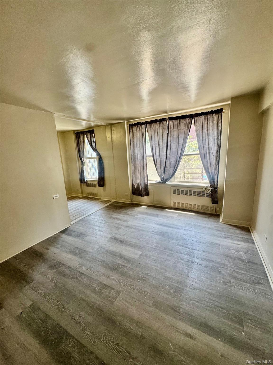 2661 Marion Avenue, Unit 2D photo 3