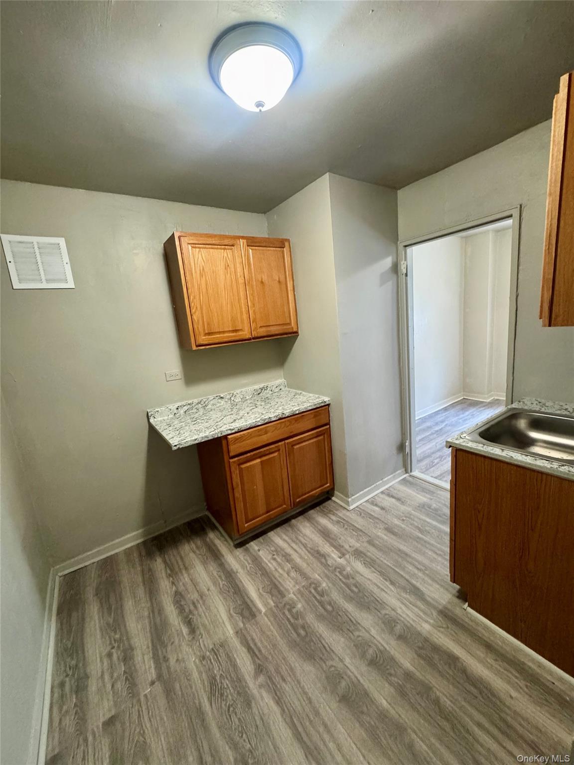 2661 Marion Avenue, Unit 2D photo 5