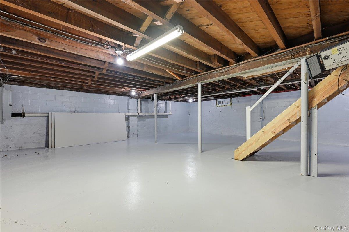 48 Flower Street – For Sale photo 36