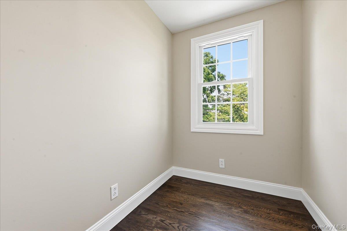 48 Flower Street – For Sale photo 33