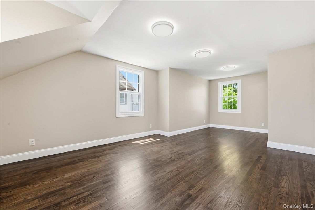 48 Flower Street – For Sale photo 25