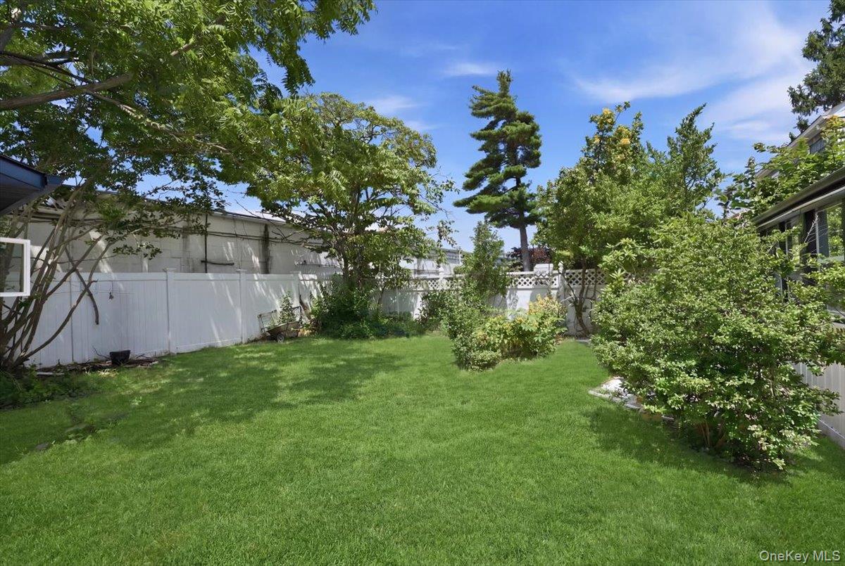 48 Flower Street – For Sale photo 4