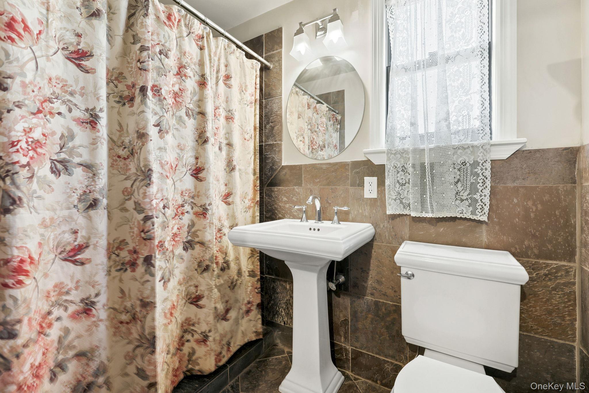 873 James Street – For Sale photo 21