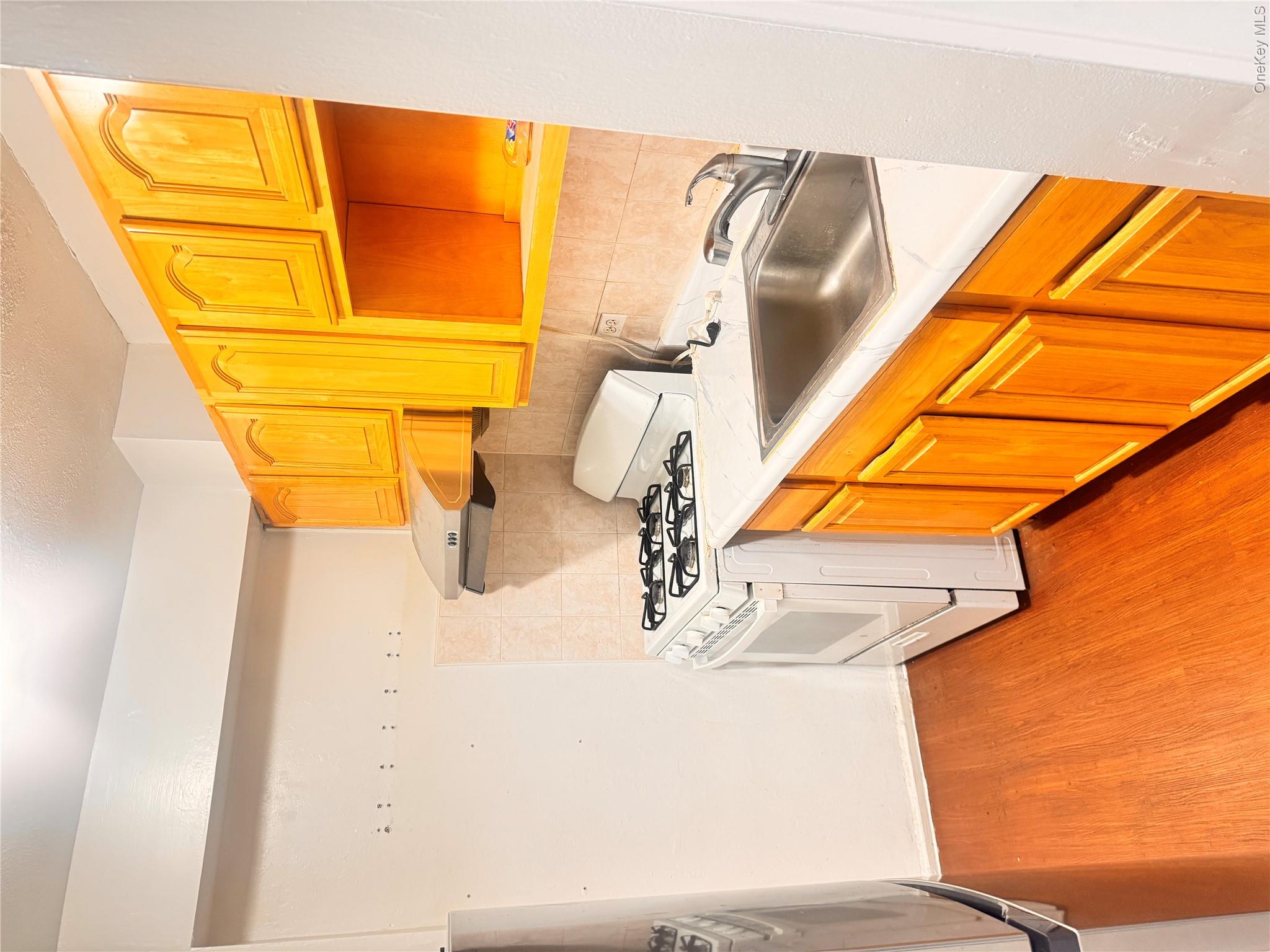 34-20 Parsons Boulevard, Unit 2H photo 7