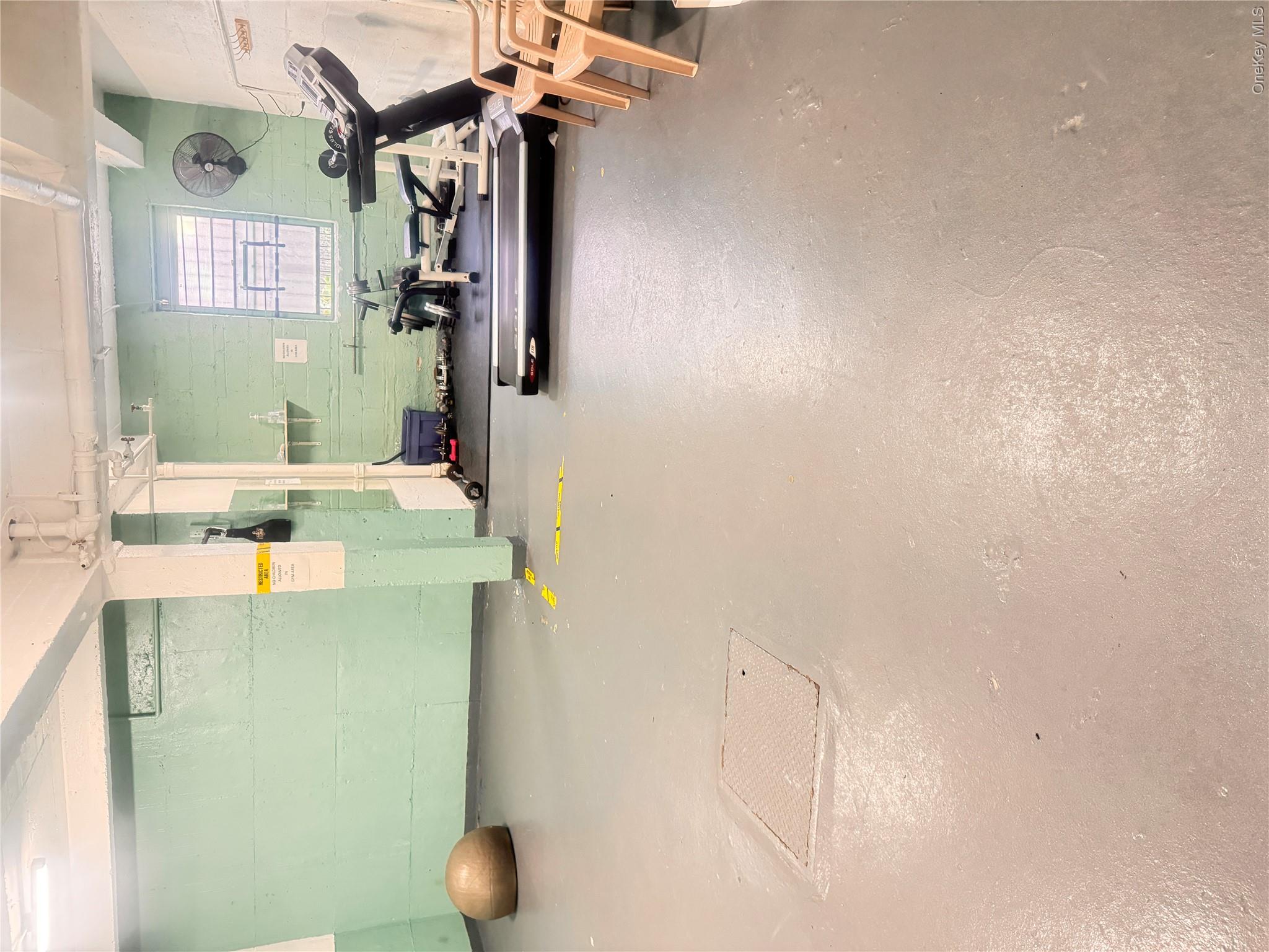 34-20 Parsons Boulevard, Unit 2H photo 10