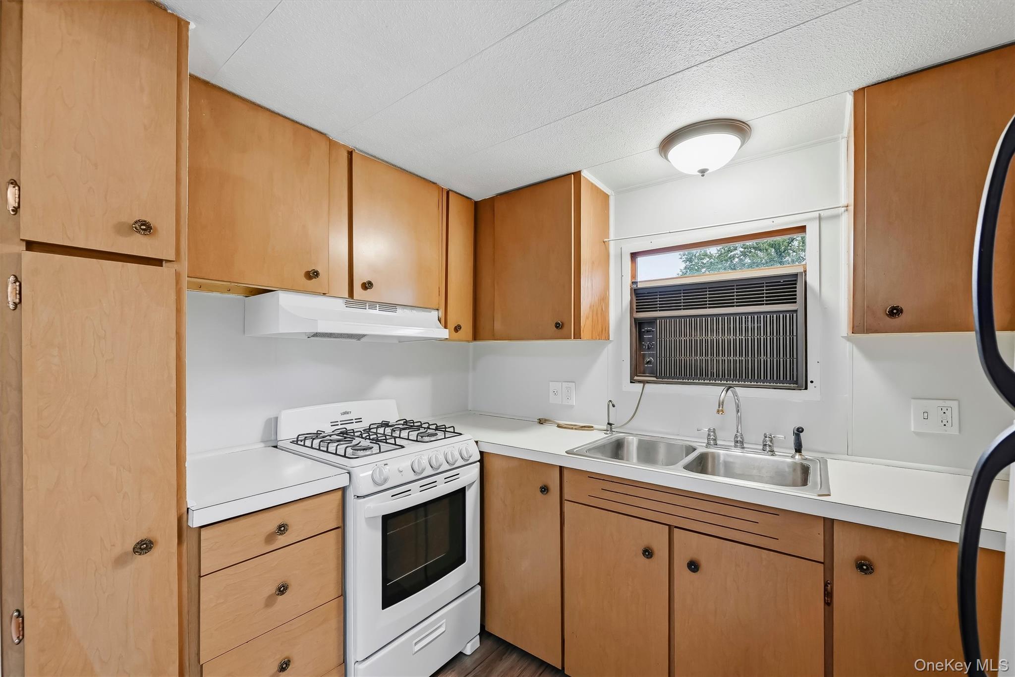 327 Currycross Road – For Sale photo 13