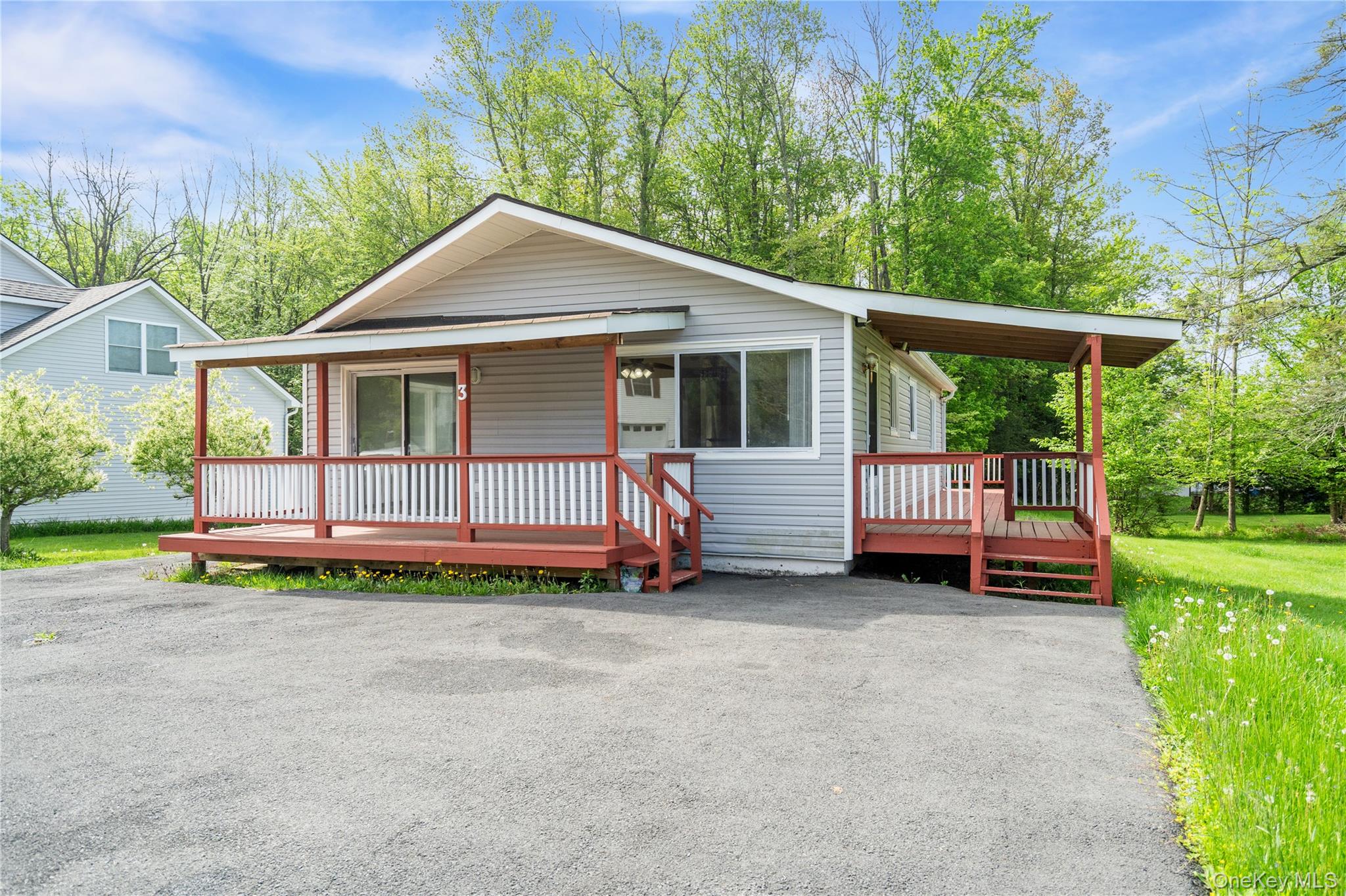 3 Harold Lane – For Rent photo 2