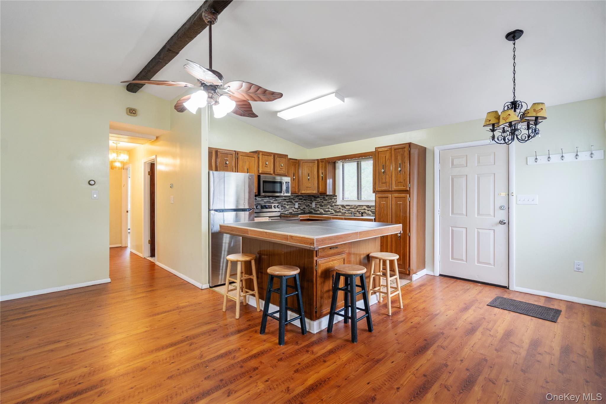 3 Harold Lane – For Rent photo 10