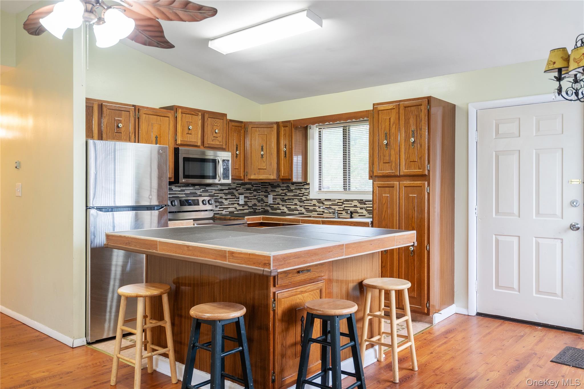 3 Harold Lane – For Rent photo 9