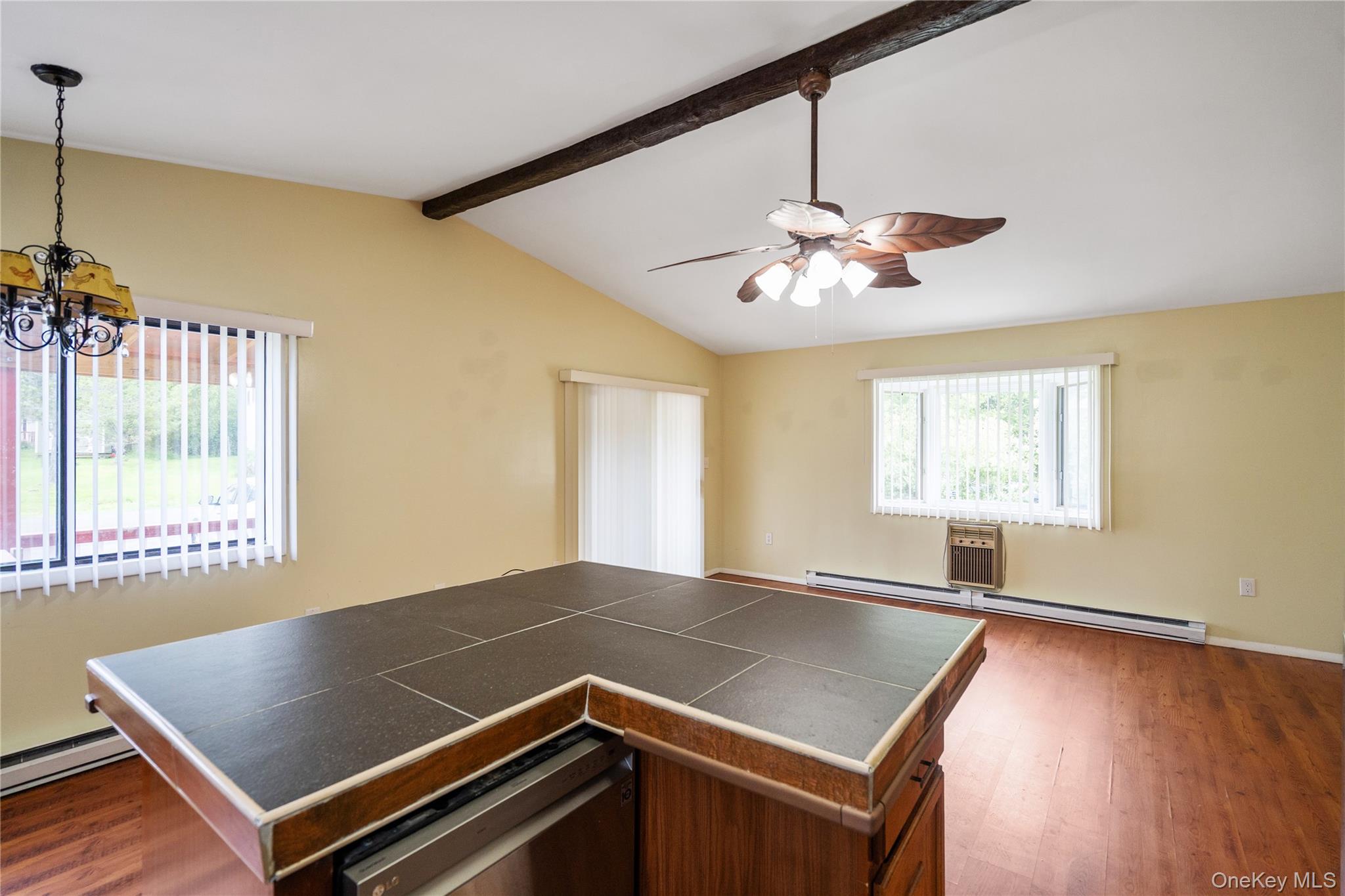3 Harold Lane – For Rent photo 19