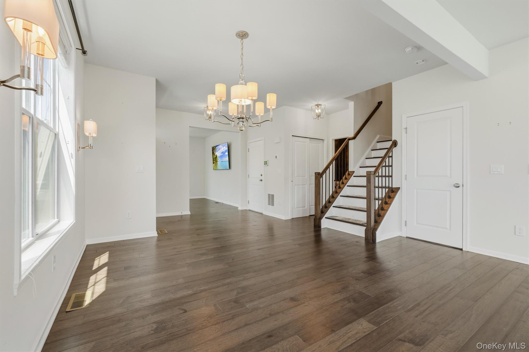 12 Fenton Way – For Sale photo 9