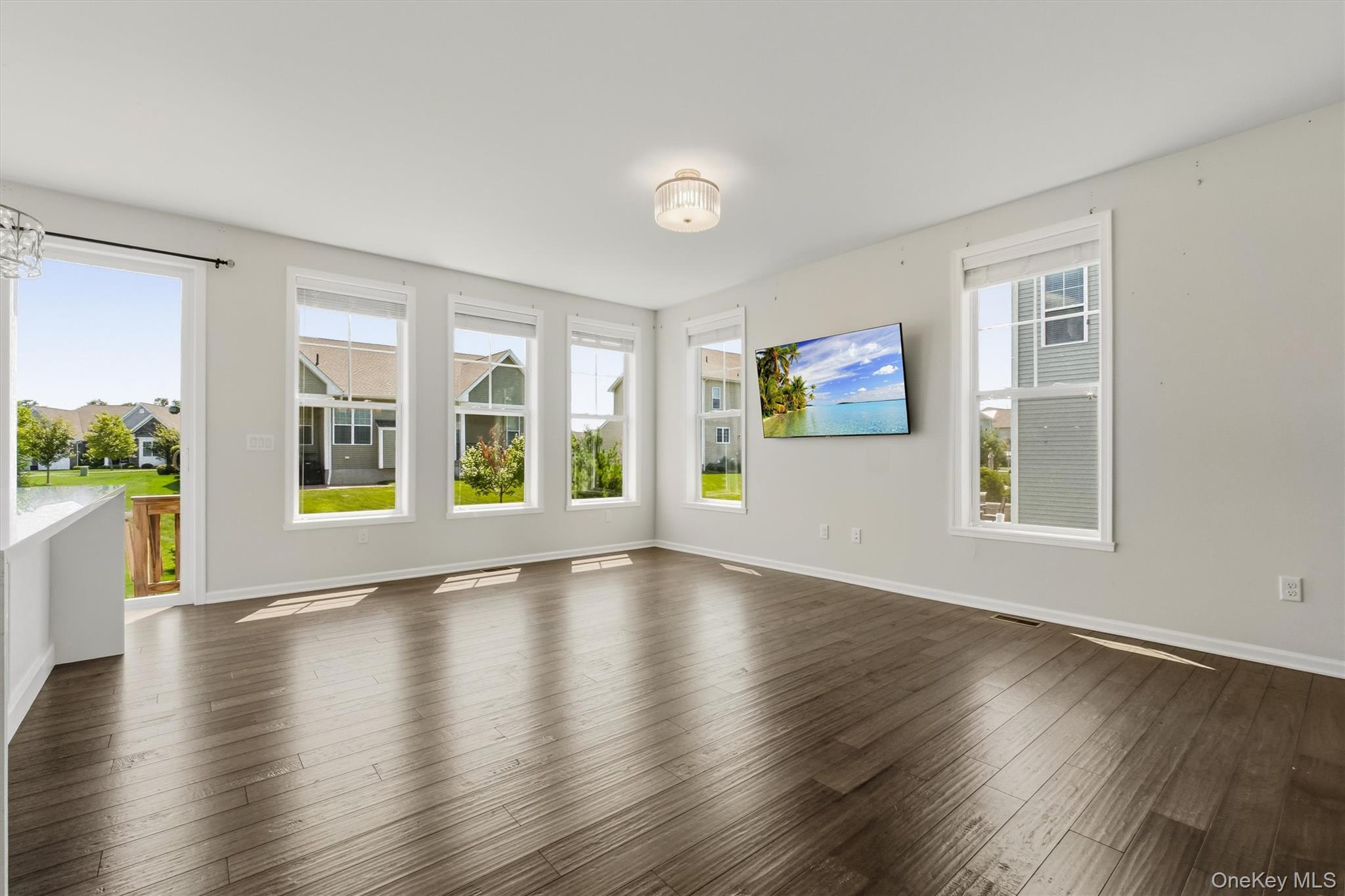 12 Fenton Way – For Sale photo 13