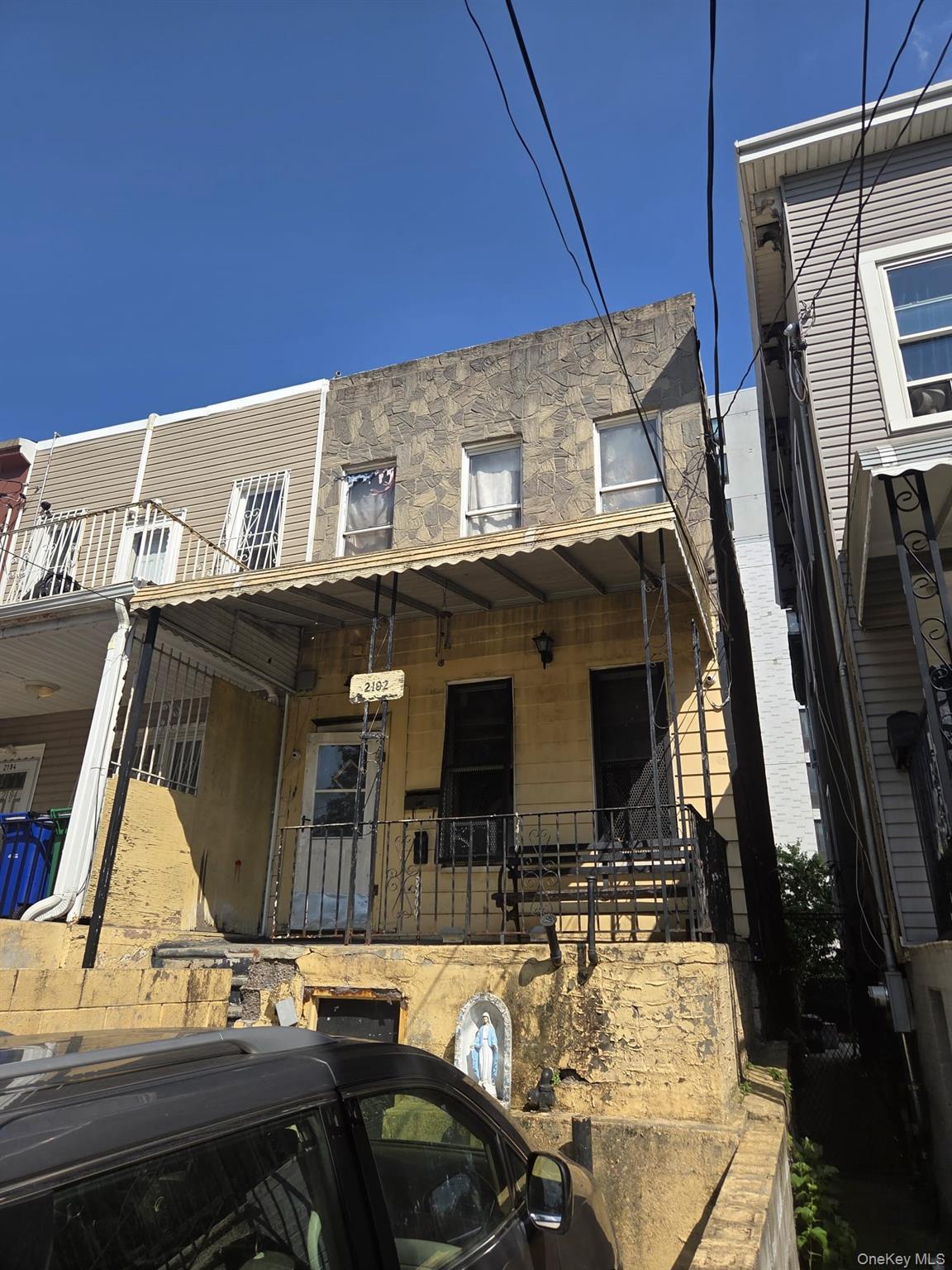 2182 Bathgate Avenue – For Sale