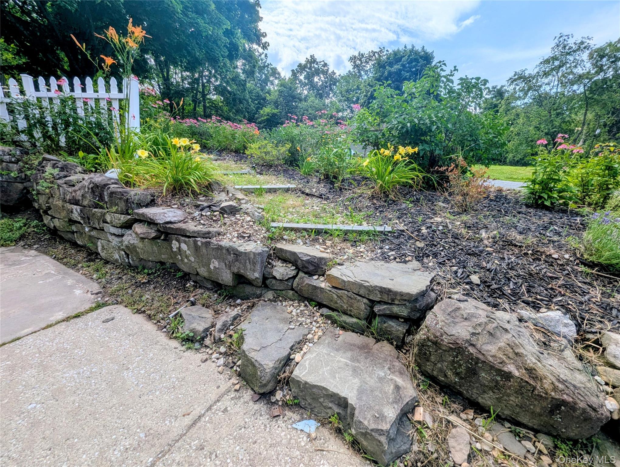 122 Castle High Road – For Sale photo 5
