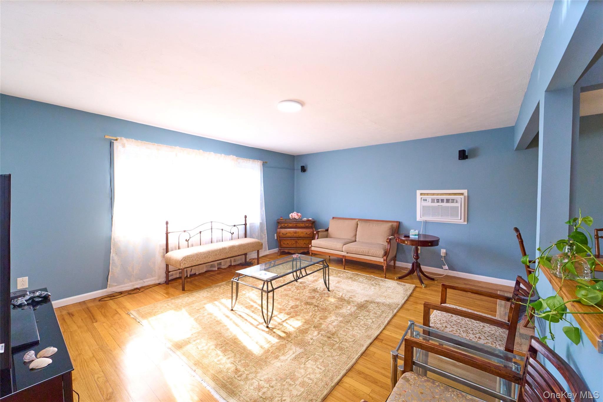 12 Goeller Avenue – For Sale photo 3