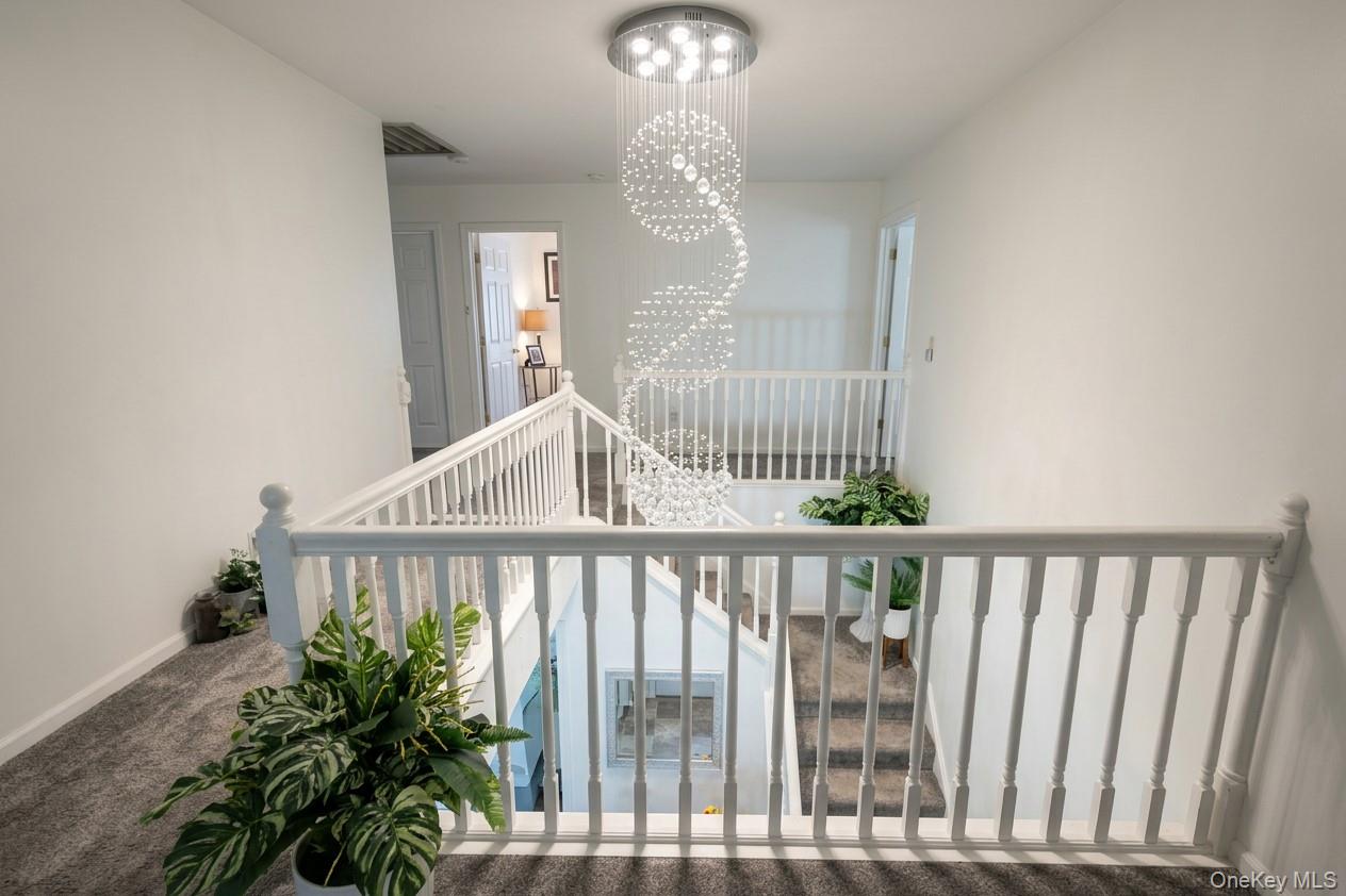 825 Peenpack Trail – For Sale photo 2