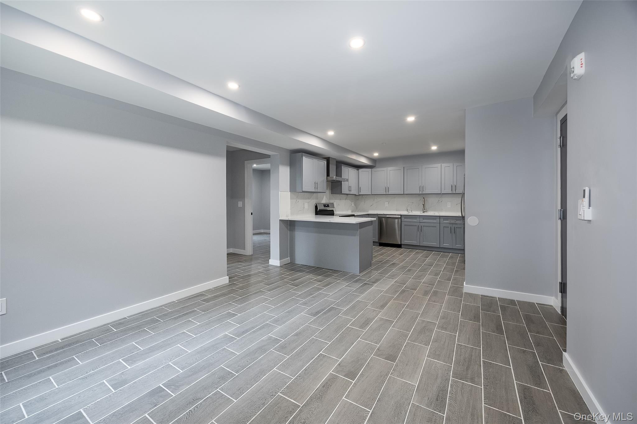 126 Innis Avenue, Unit 1-1 photo 4