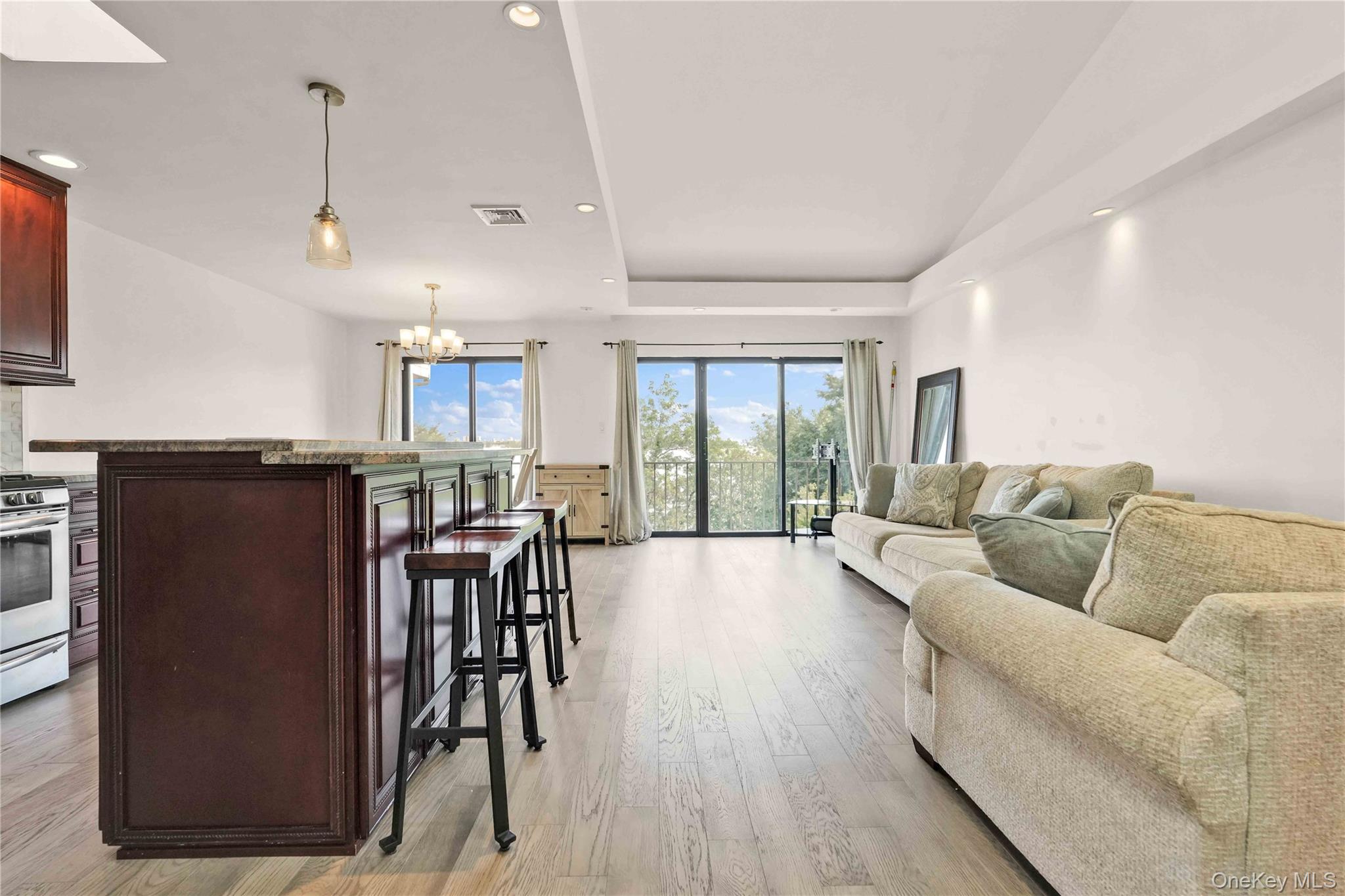 120-09 Riviera Court, Unit 10B photo 7