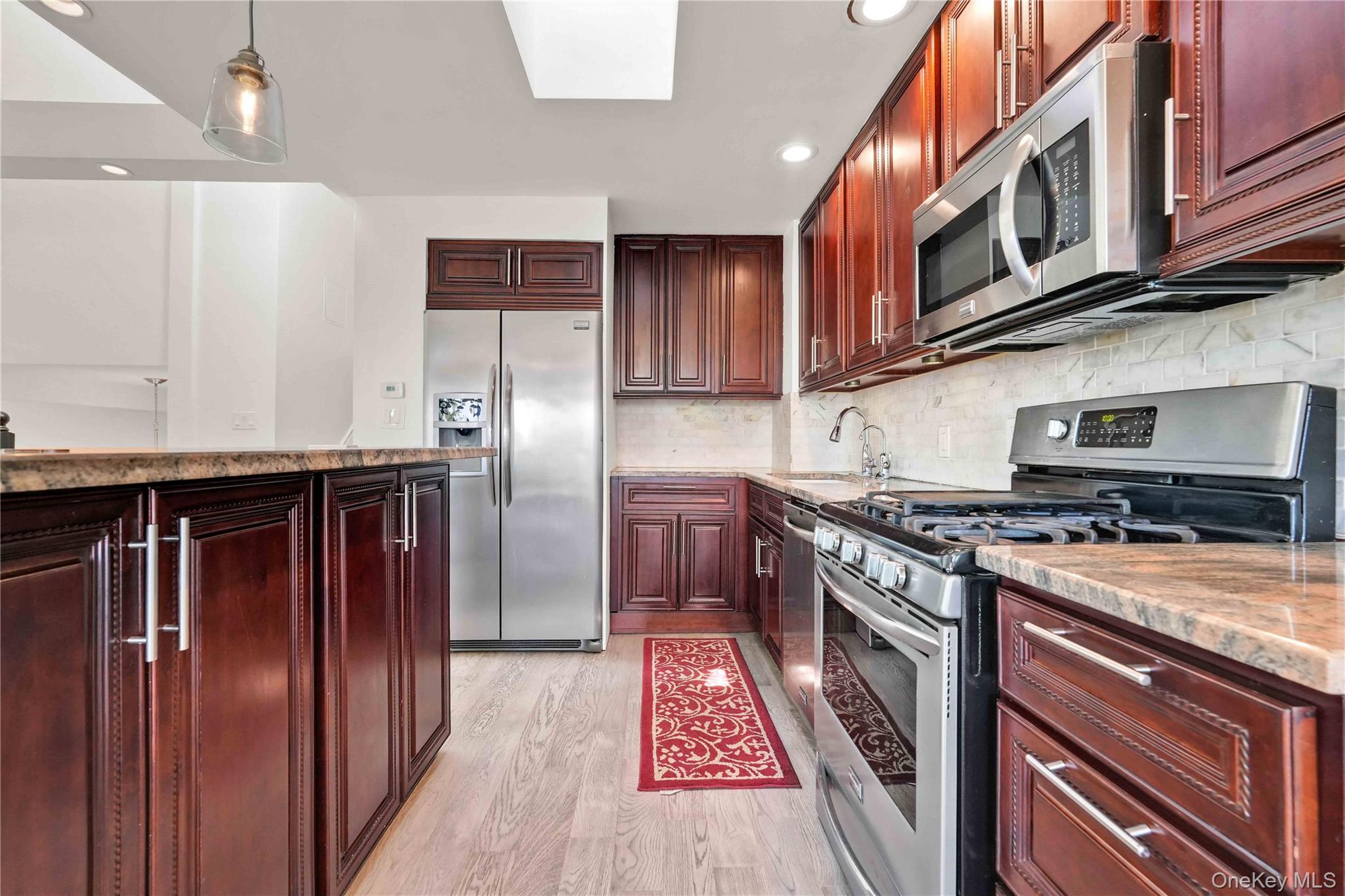 120-09 Riviera Court, Unit 10B photo 11