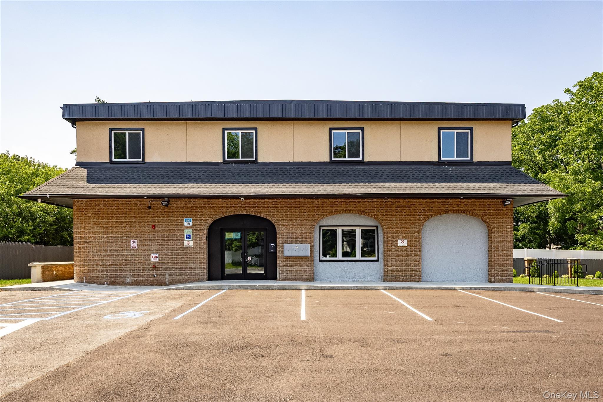 126 Innis Avenue, Unit 2-1