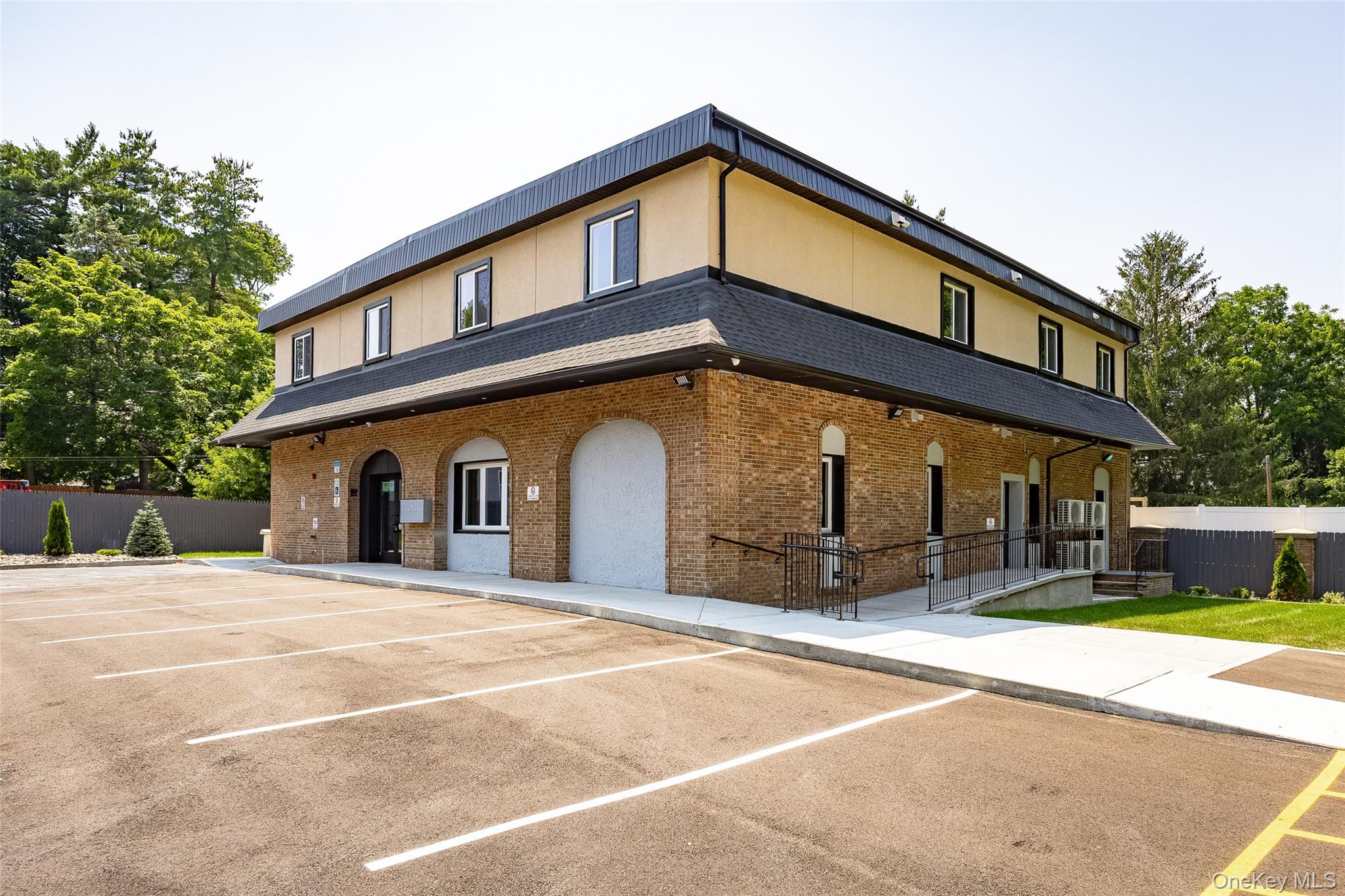 126 Innis Avenue, Unit 2-1 photo 15