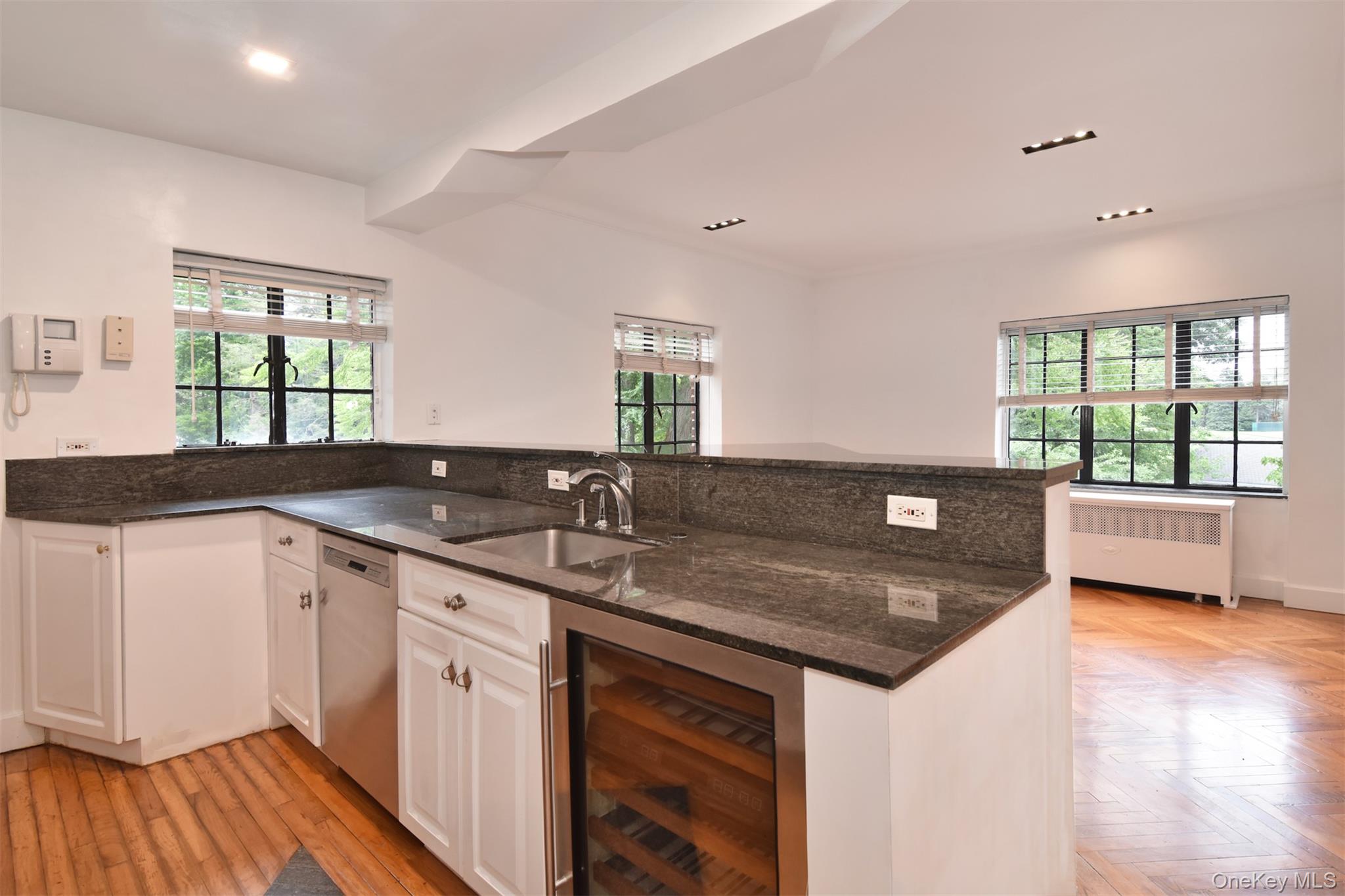 915 Wynnewood Road, Unit A3 photo 8