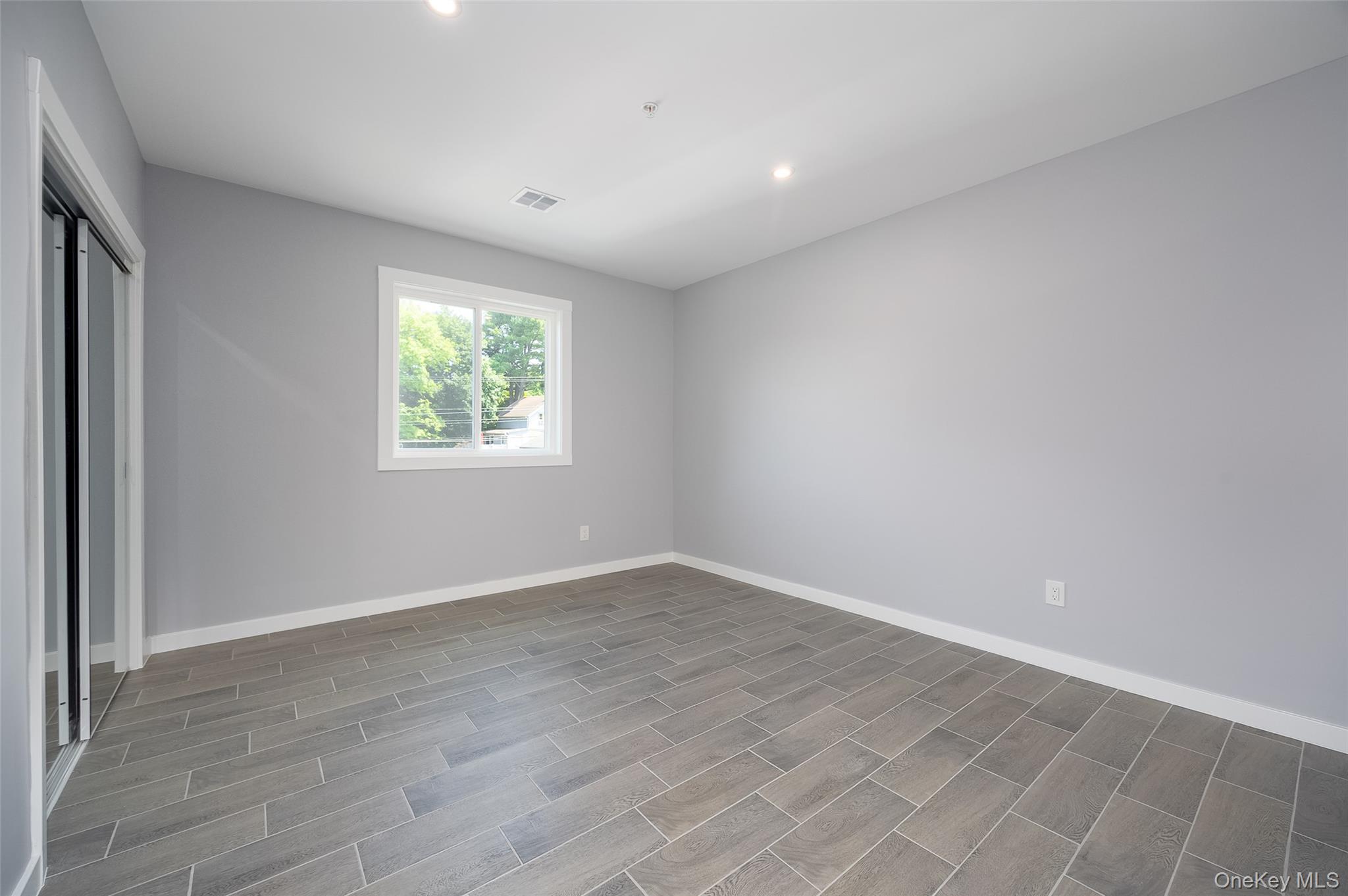 126 Innis Avenue, Unit 2-4 photo 6