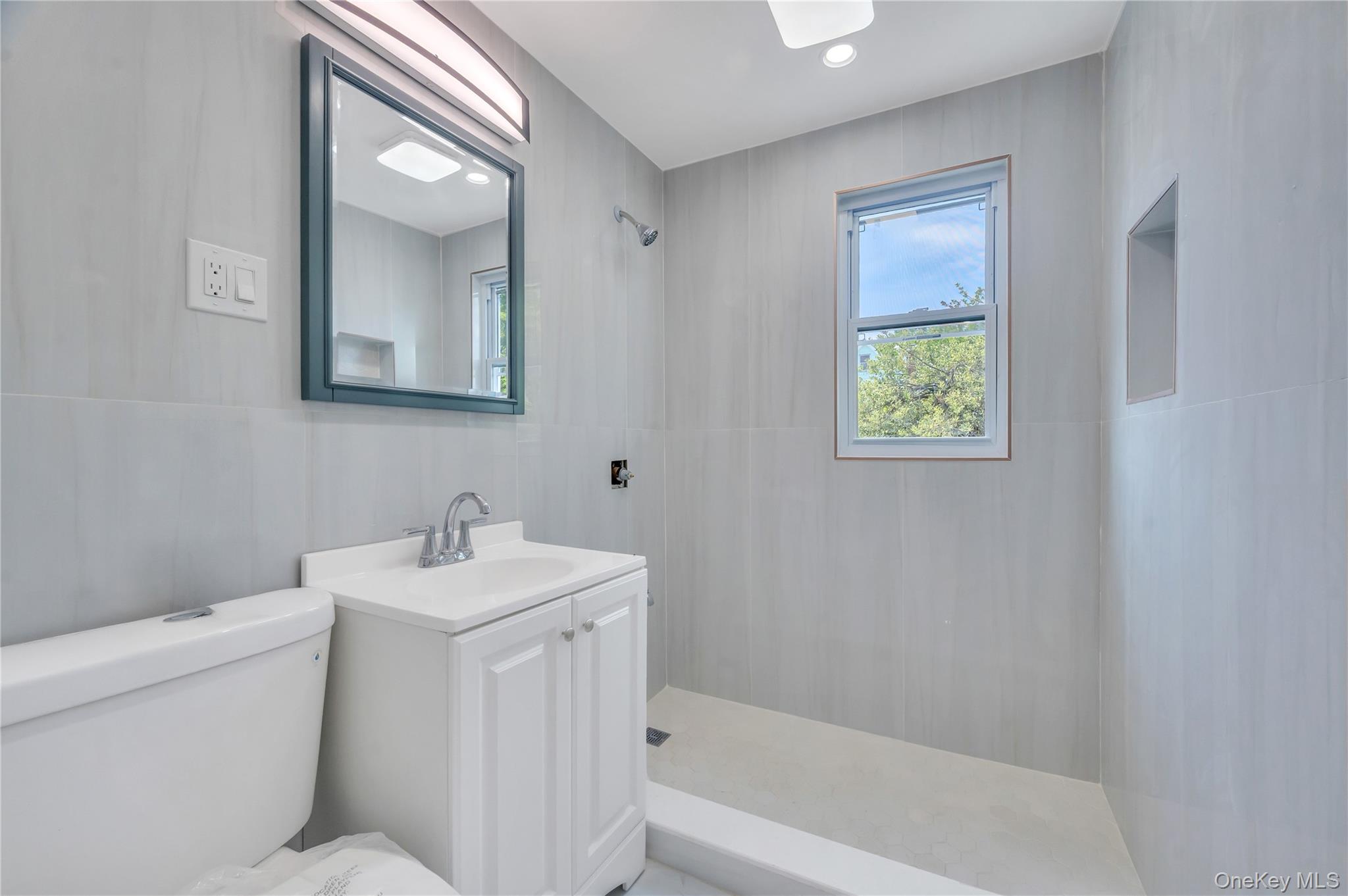 217-08 110th Road – For Sale photo 20