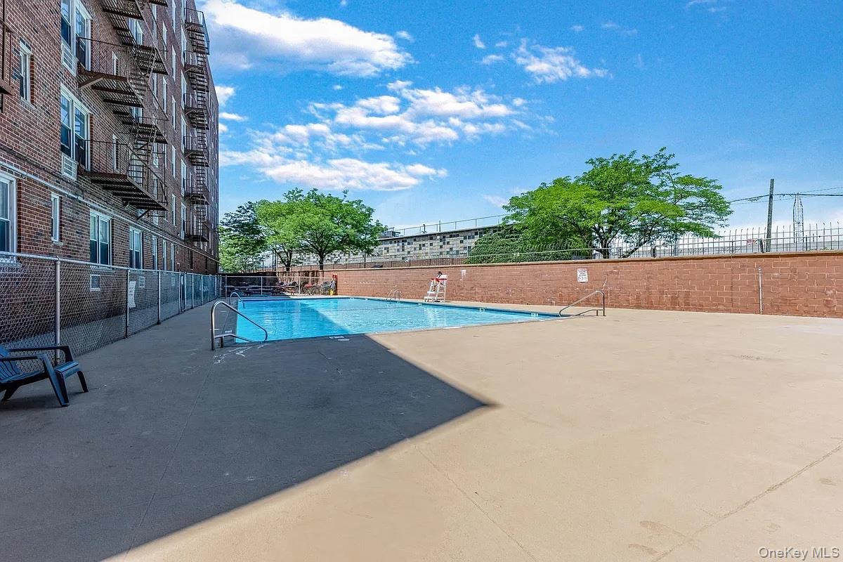 46-01 39th Avenue, Unit 103 photo 14